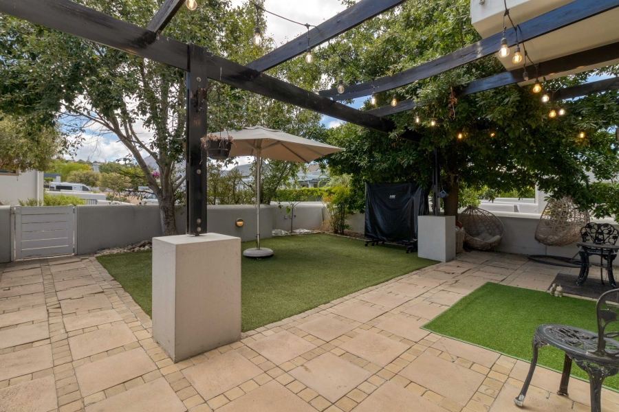 4 Bedroom Property for Sale in Schonenberg Western Cape